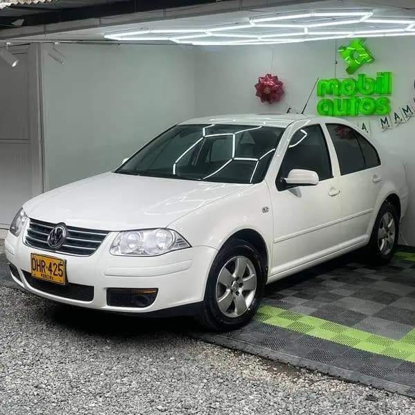 VOLKSWAGEN JETTA TRENDLINE MT 2.0CC 2012